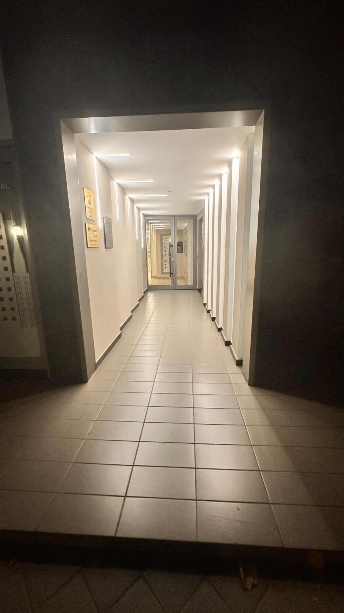 Pin Apartments 地拉那 外观 照片
